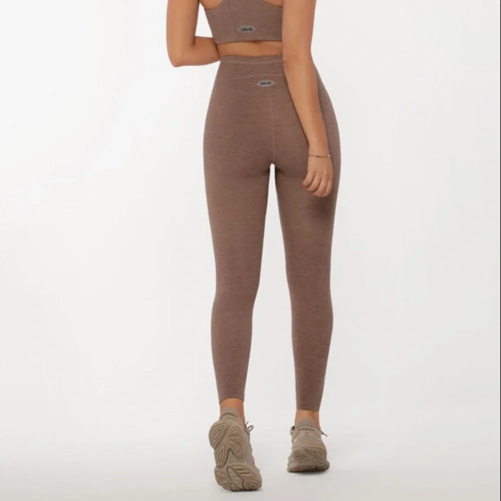 Lorna Jane Lifted Leggings - Picture 2 of 6